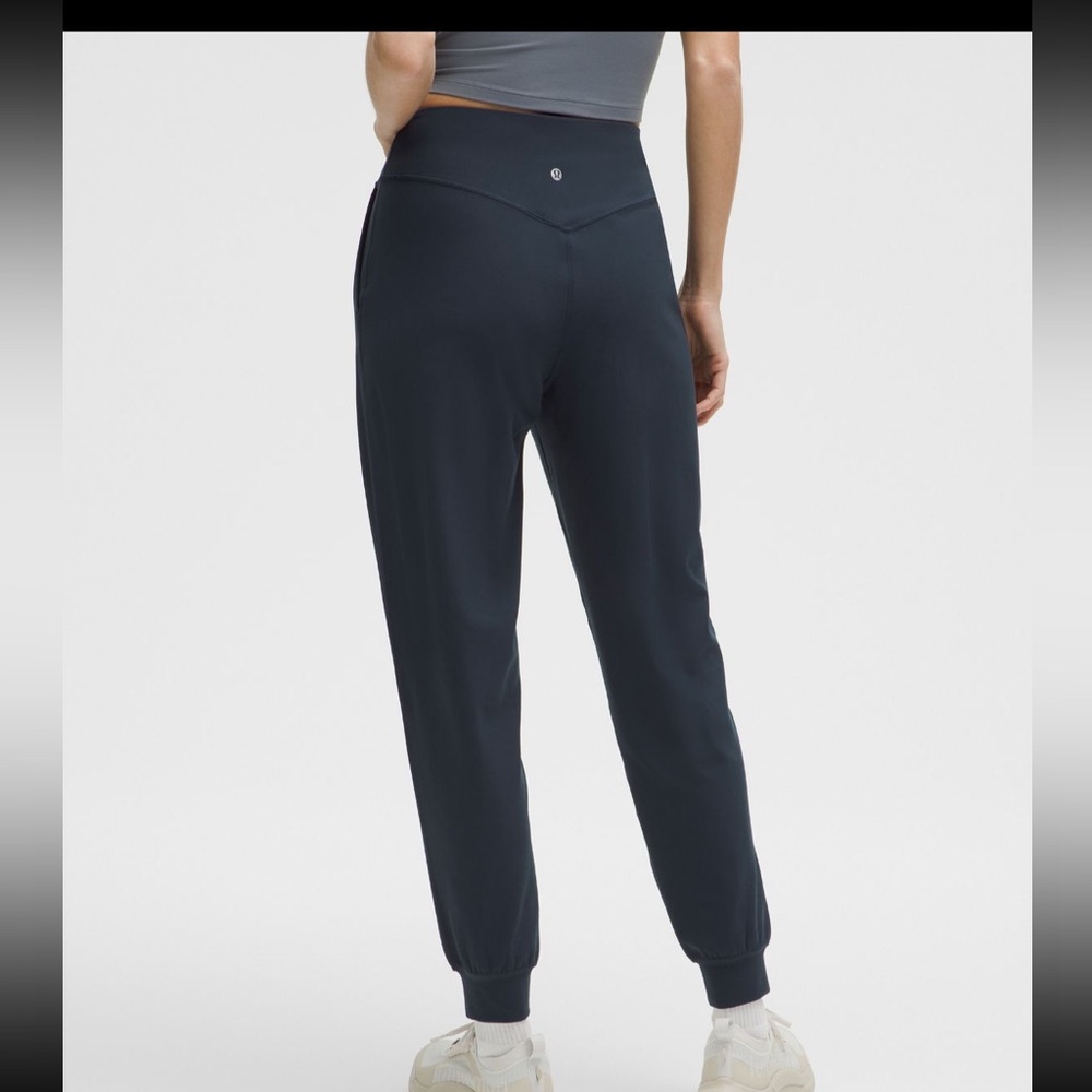 Lululemon Align Joggers - Olive